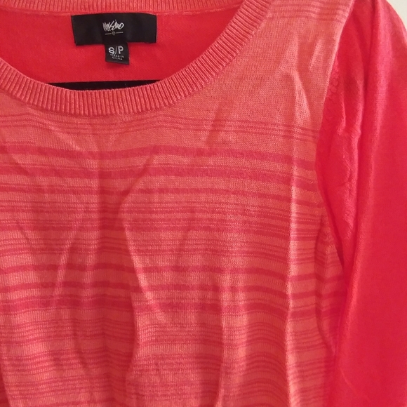 Bright Pink Light Weight Sweater Top - Picture 4 of 6